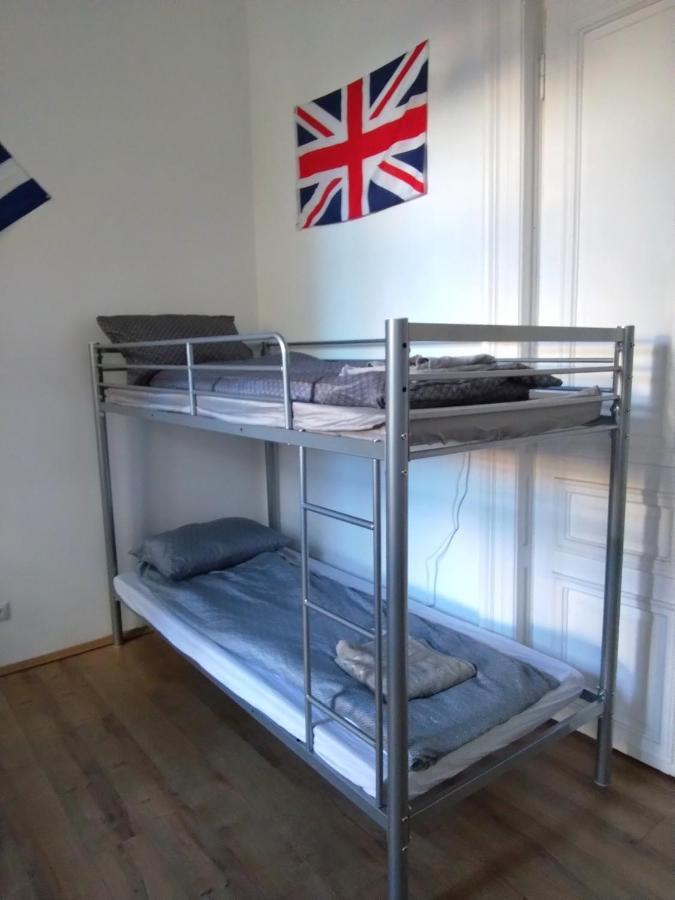 Bucuresti Bucuresti Hostel Esterno foto