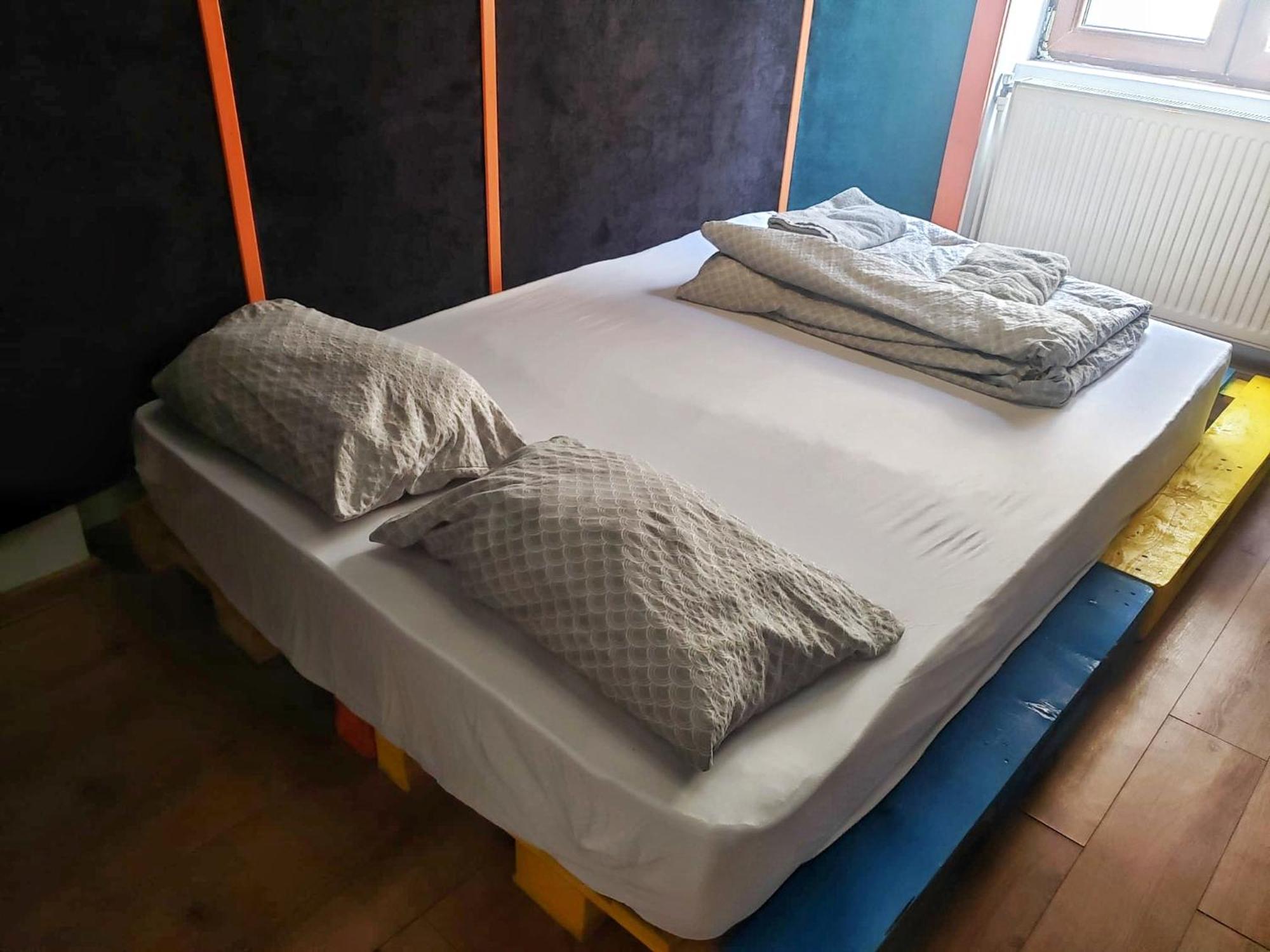Bucuresti Bucuresti Hostel Esterno foto